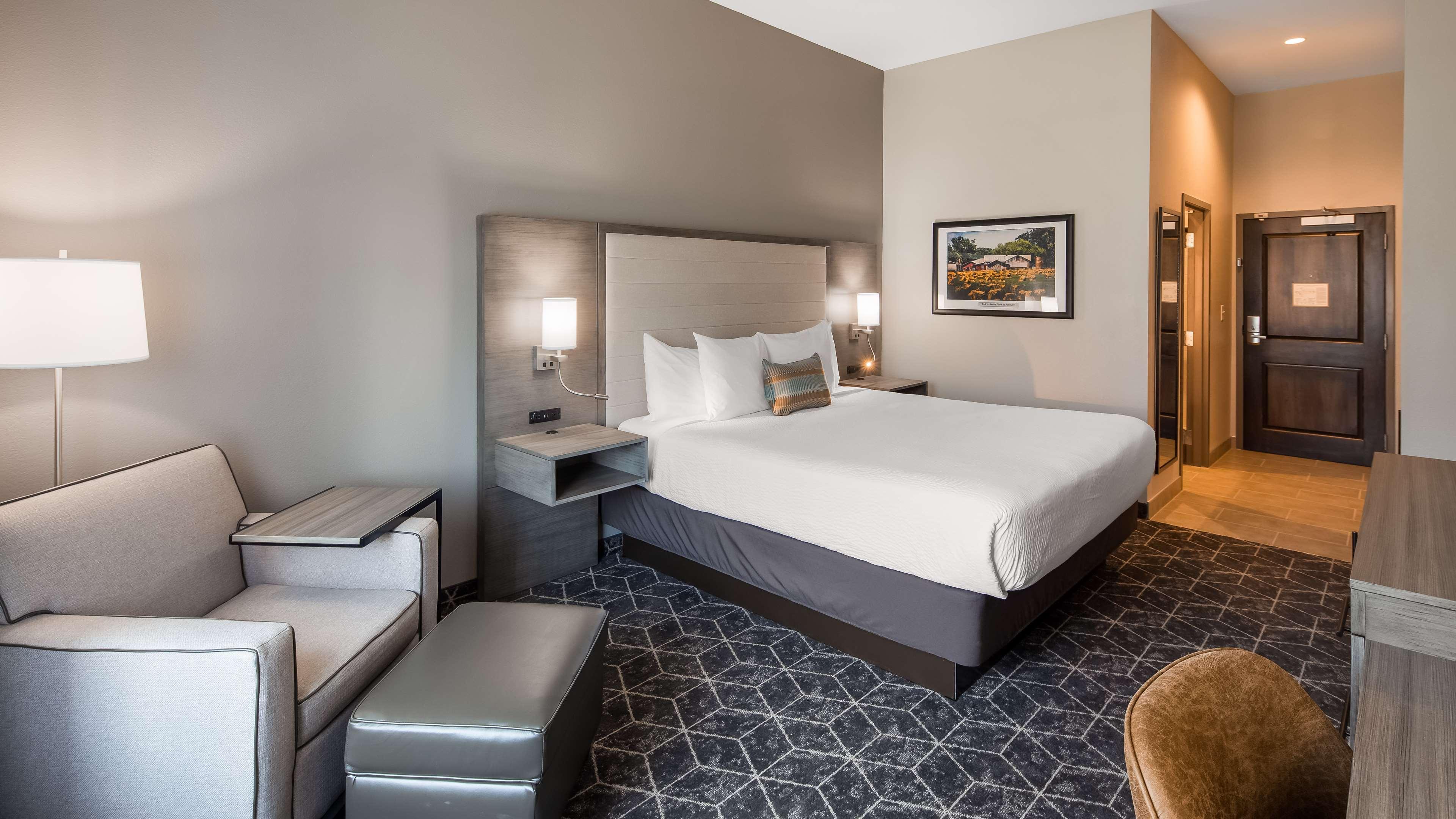 Best Western Plus Lawrenceburg エクステリア 写真