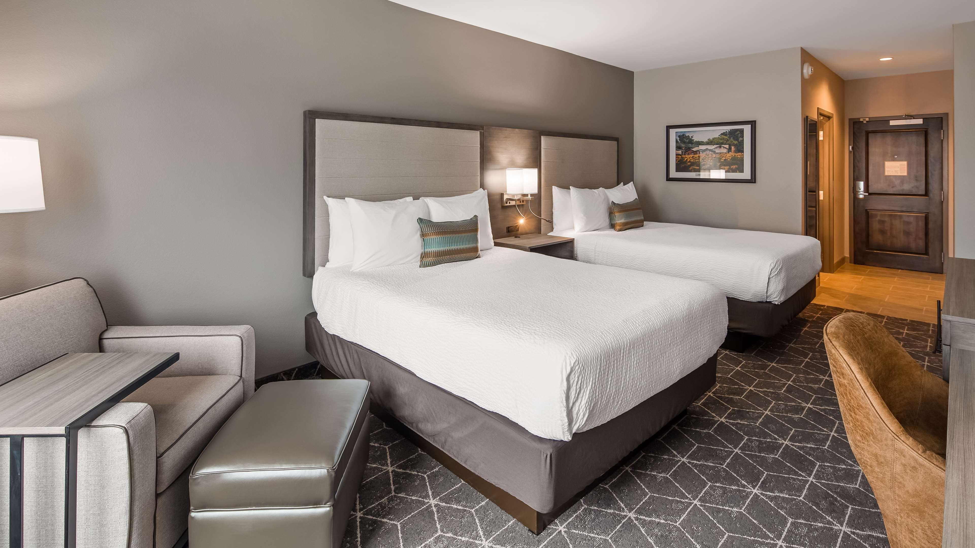 Best Western Plus Lawrenceburg エクステリア 写真