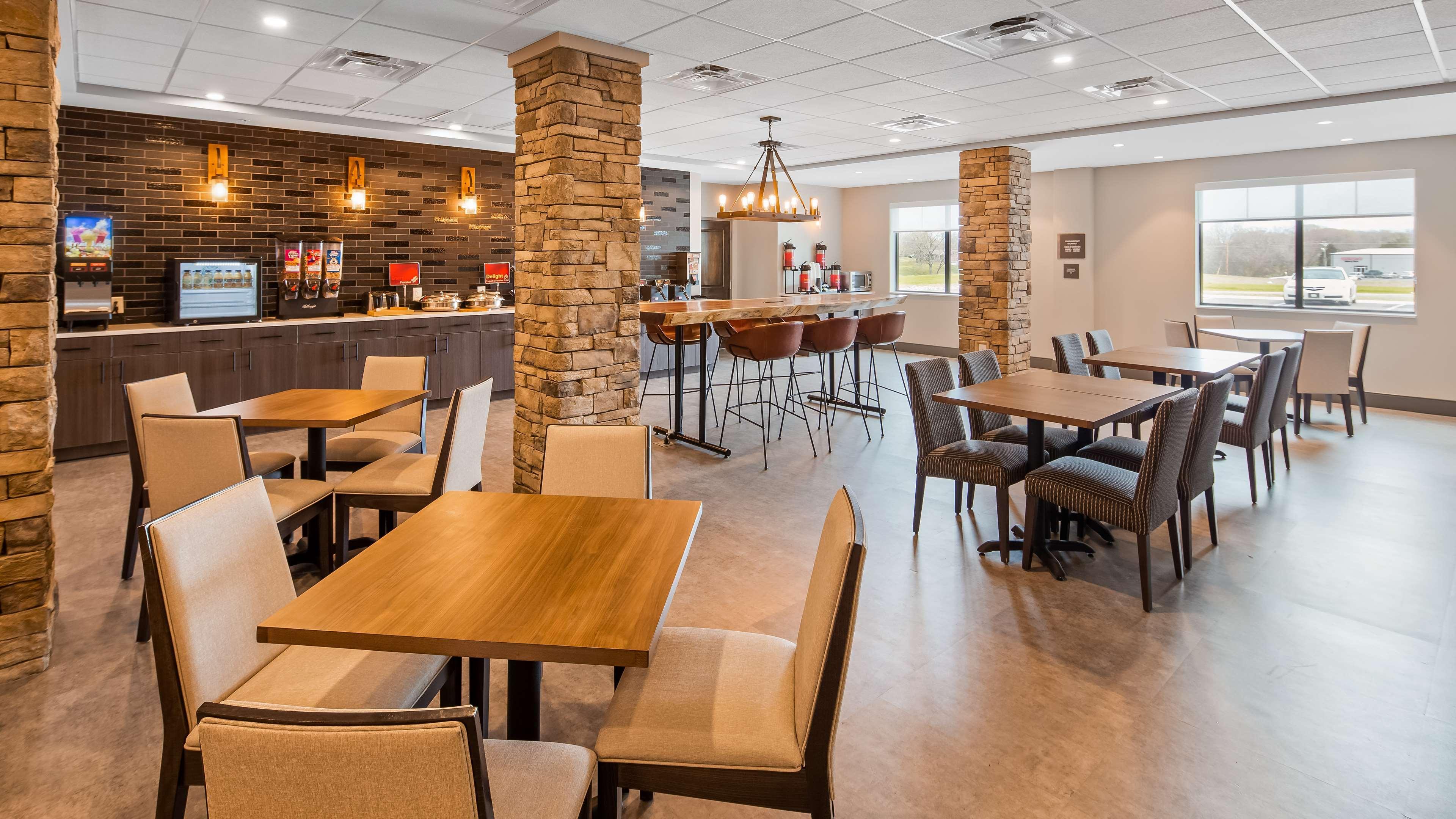 Best Western Plus Lawrenceburg エクステリア 写真