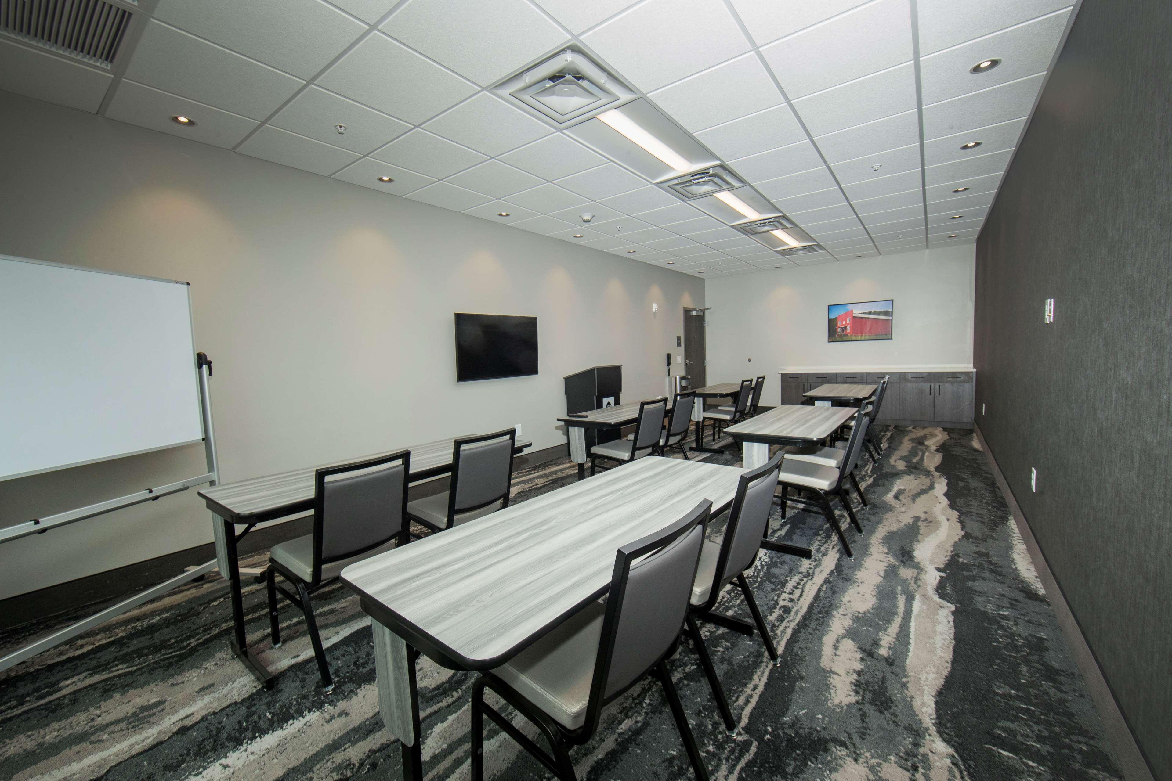 Best Western Plus Lawrenceburg エクステリア 写真