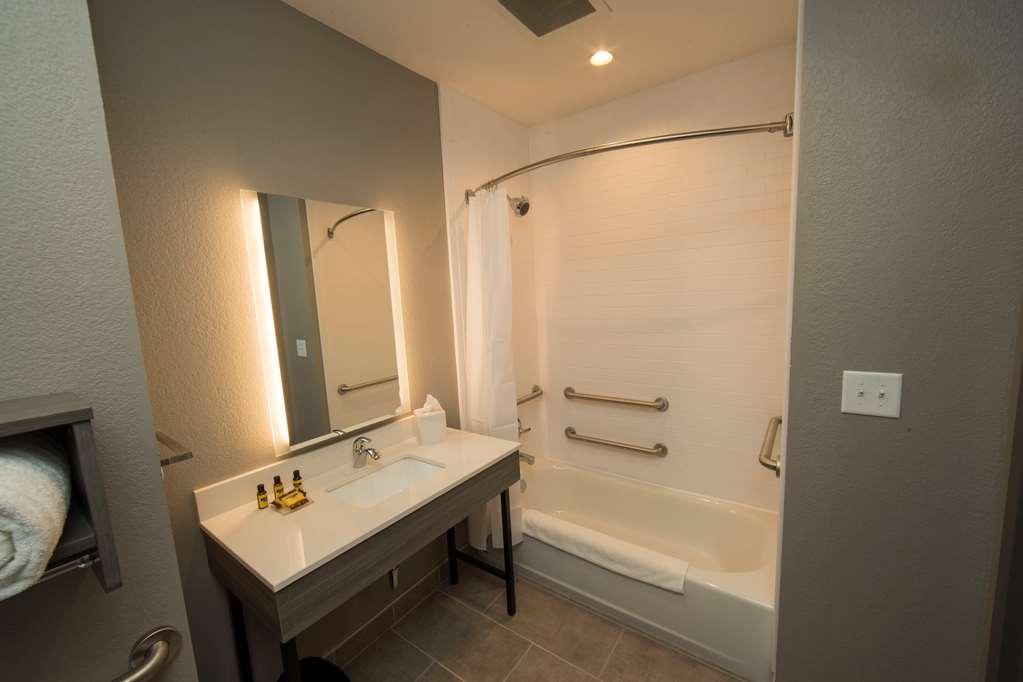 Best Western Plus Lawrenceburg エクステリア 写真